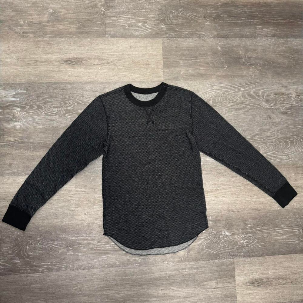 Grey long sleeve shirt